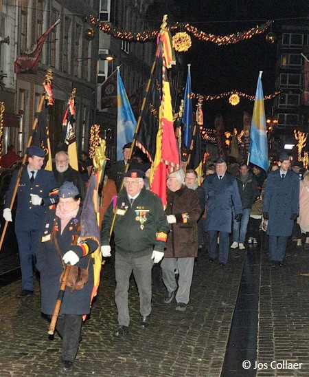Vredeslicht 2022 optocht naar de O.L.-Vrouw basiliek te Tongeren.