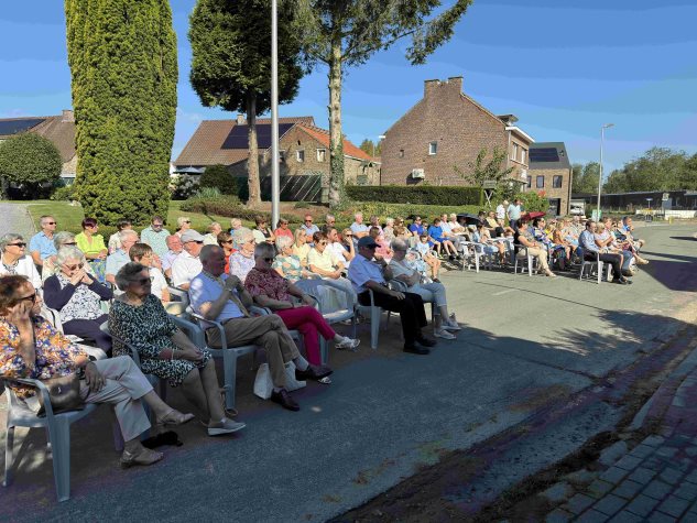 Openluchtviering op 15 augustus 2024, hoogfeest van Maria Tenhemelopneming, bij de Banneuxkapel te Mal.